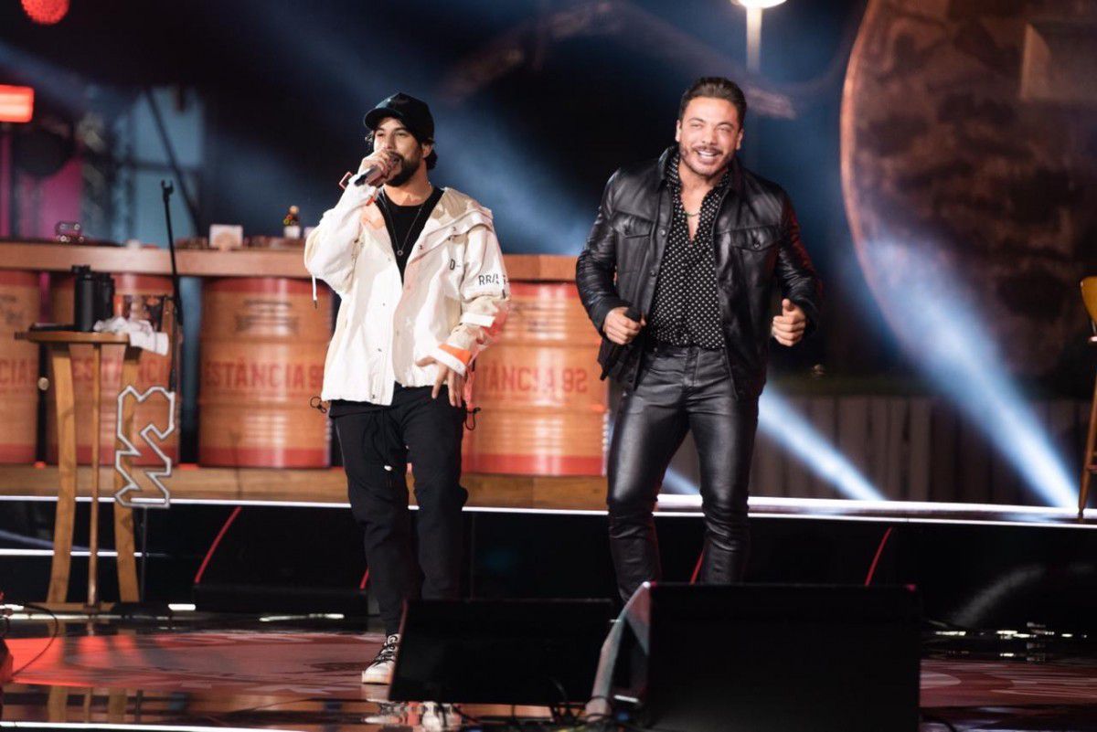 Raffa Torres junto com Wesley Safadão (Mateus Rios)