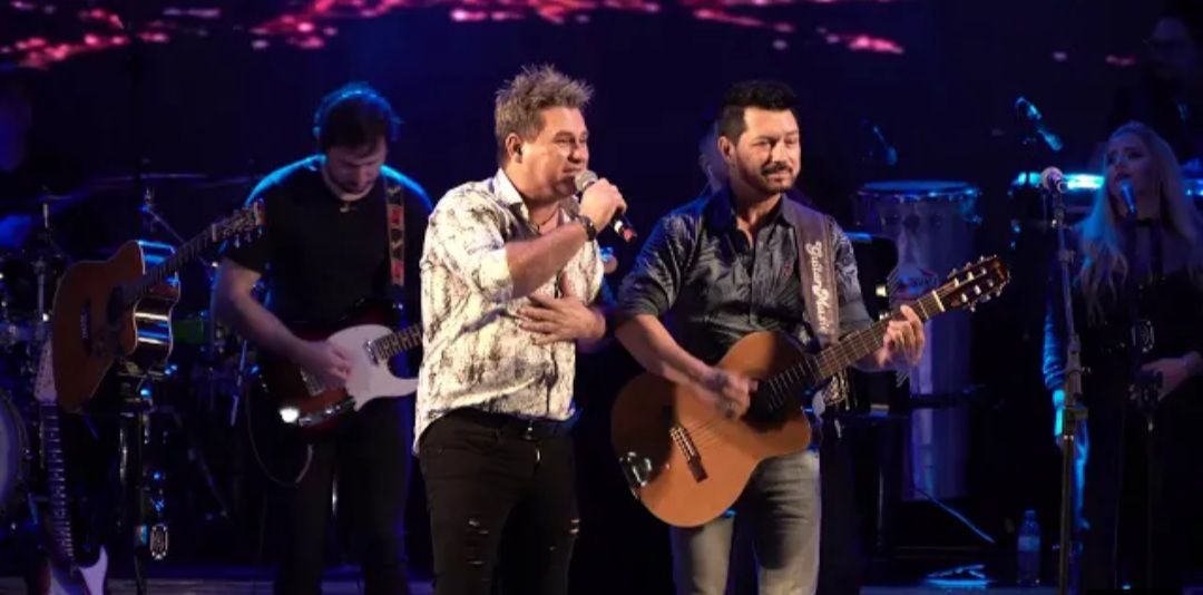 Imagem JPG, Lucas & Luan grava DVD em homenagem a Milionário & José Rico durante live da Festa do Peão de Barretos