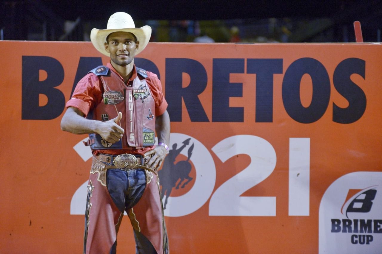Imagem JPG, Brasileiro Alan de Souza fica em terceiro lugar no rodeio canadense Calgary Stampede