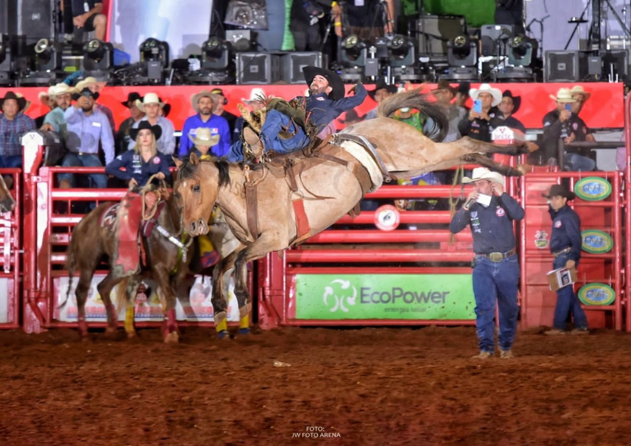 Imagem JPG, Ari Piovezan Jr. somou 90 pontos no estilo Cutiano no 28º Barretos Internacional