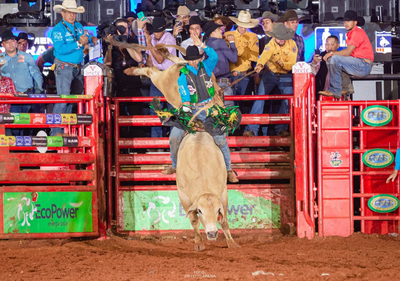Imagem JPG, Álvaro Ariel é campeão da LNR em sua primeira temporada em Barretos