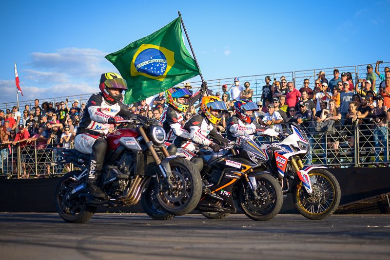 Imagem JPG, Manobras radicais garantem adrenalina no Barretos Motorcycles