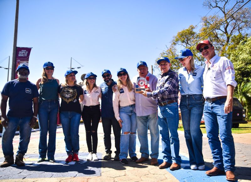 Imagem JPG, Tintas Coral e Os Independentes Transformam a 68ª Festa do Peão de Barretos em um festival de cores