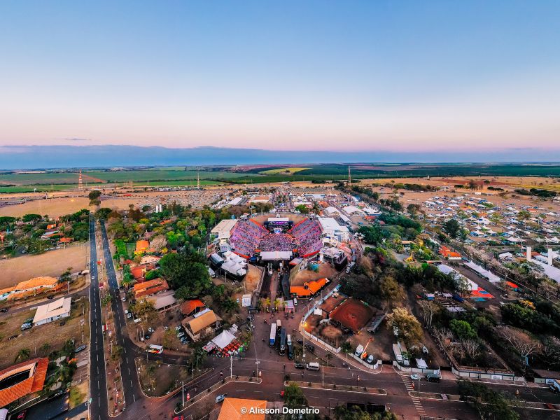 Imagem JPG, Terça-feira tem shows musicais, disputas da final da LNR e provas da Taça Os Independentes