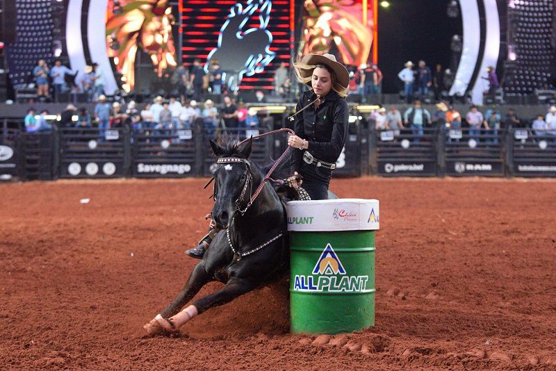 Imagem JPG, Roberta Marin e Lara Felippe foram destaques nas semifinais dos Três Tambores, na noite de 26 de agosto