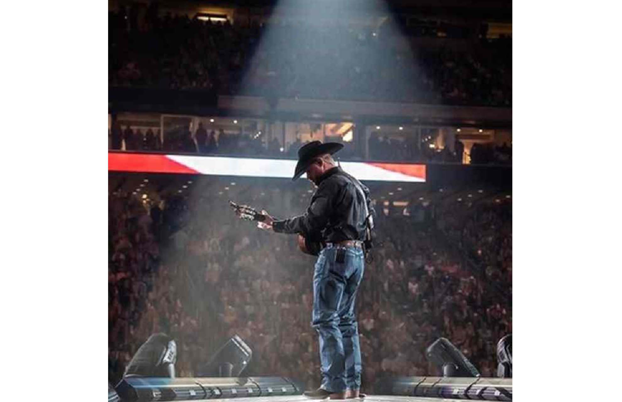 Imagem JPG, Festa do Peão de Barretos anuncia data de 2024 e confirma show com o ídolo country americano Cody Johnson