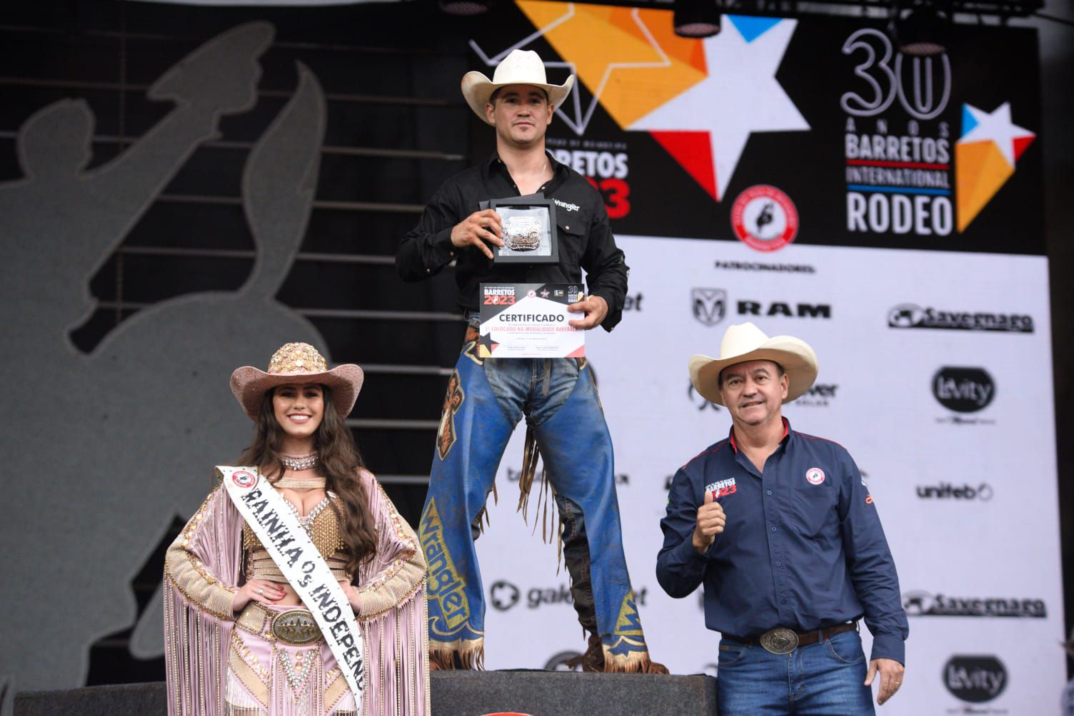 Imagem JPG, Mexicano é campeão do Bareback do Barretos International