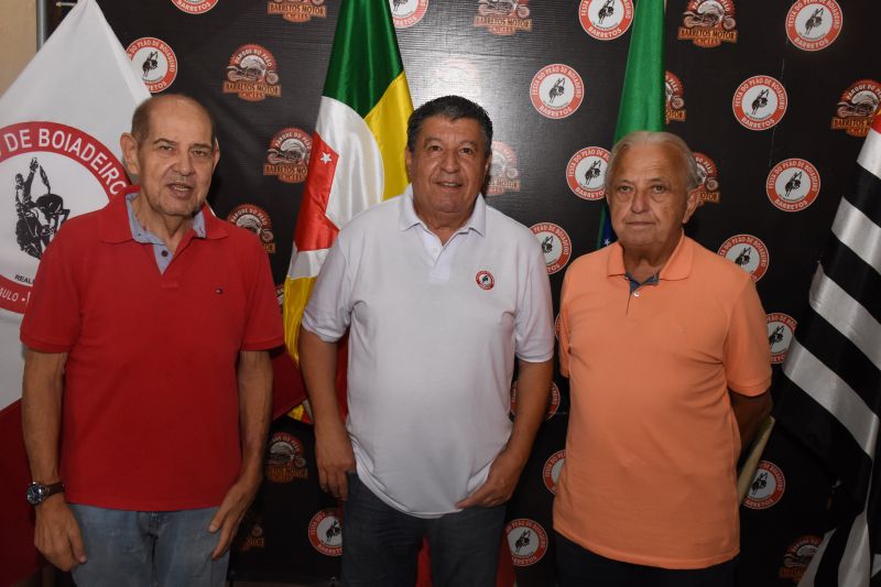 Imagem JPG, Os Independentes: chapas únicas são reeleitas por aclamação em assembleia