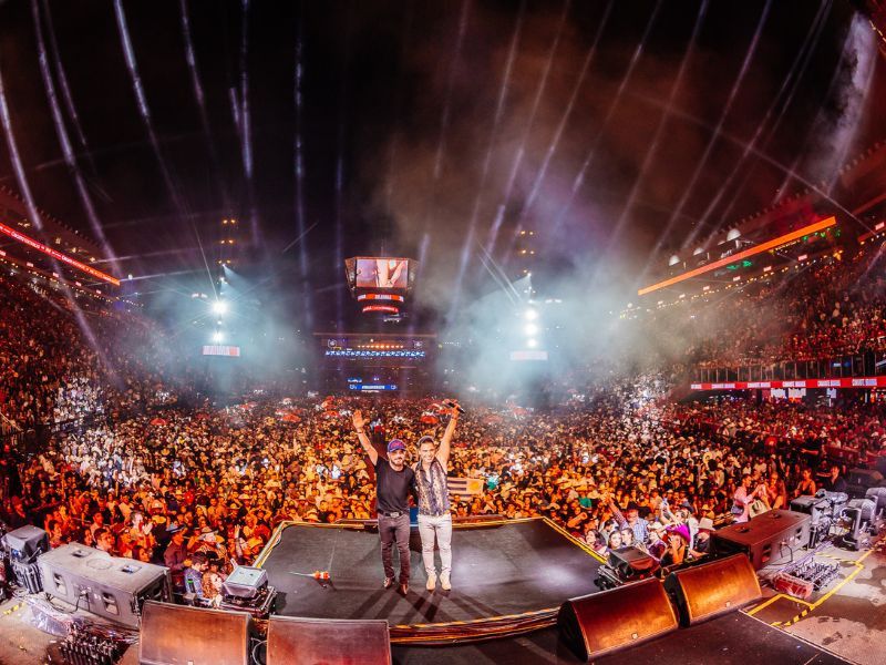 Os irmãos Zezé Di Camargo & Luciano vão se apresentar no dia 23 de agosto, sexta-feira, no Estádio de Rodeios (Alisson Demetrio)