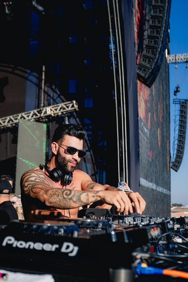 Gusttavi Lima durante o Ribeirão Rodeo Music (Divulgação)