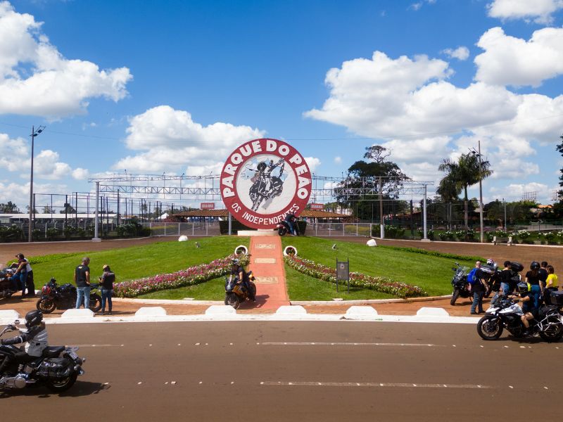 Imagem JPG, Maratona de shows de pop e rock e manobras radicais agitam Barretos neste final de semana