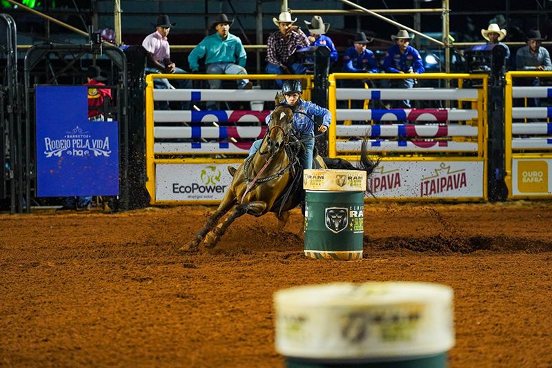 Imagem JPG, 4º Rodeio Pela Vida começa com casa cheia e acirradas disputas na arena