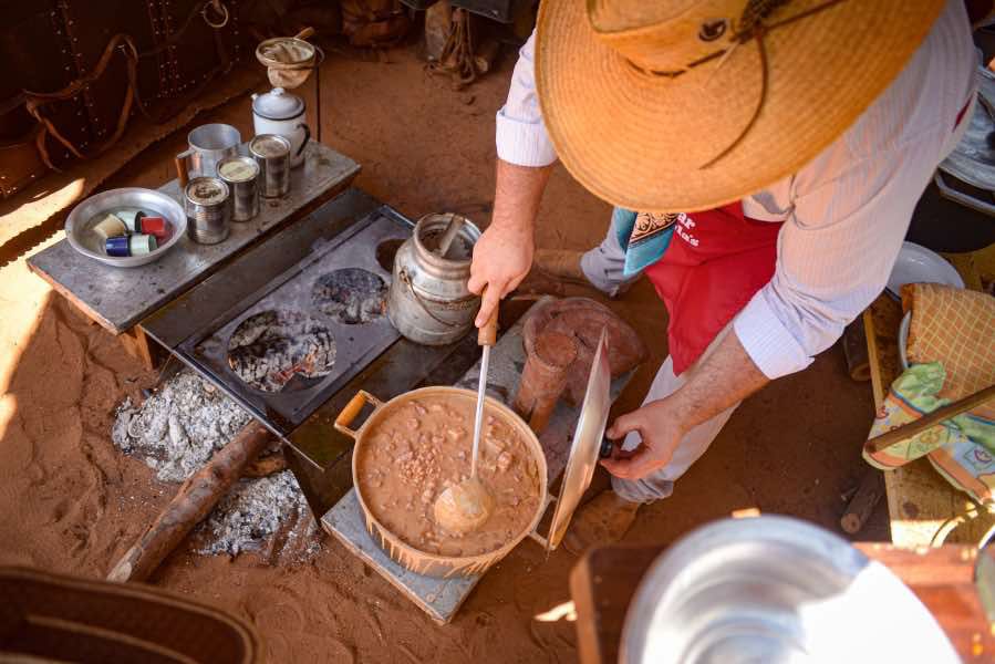 Imagem JPG, Descubra a Queima do Alho na Festa do Peão de Barretos