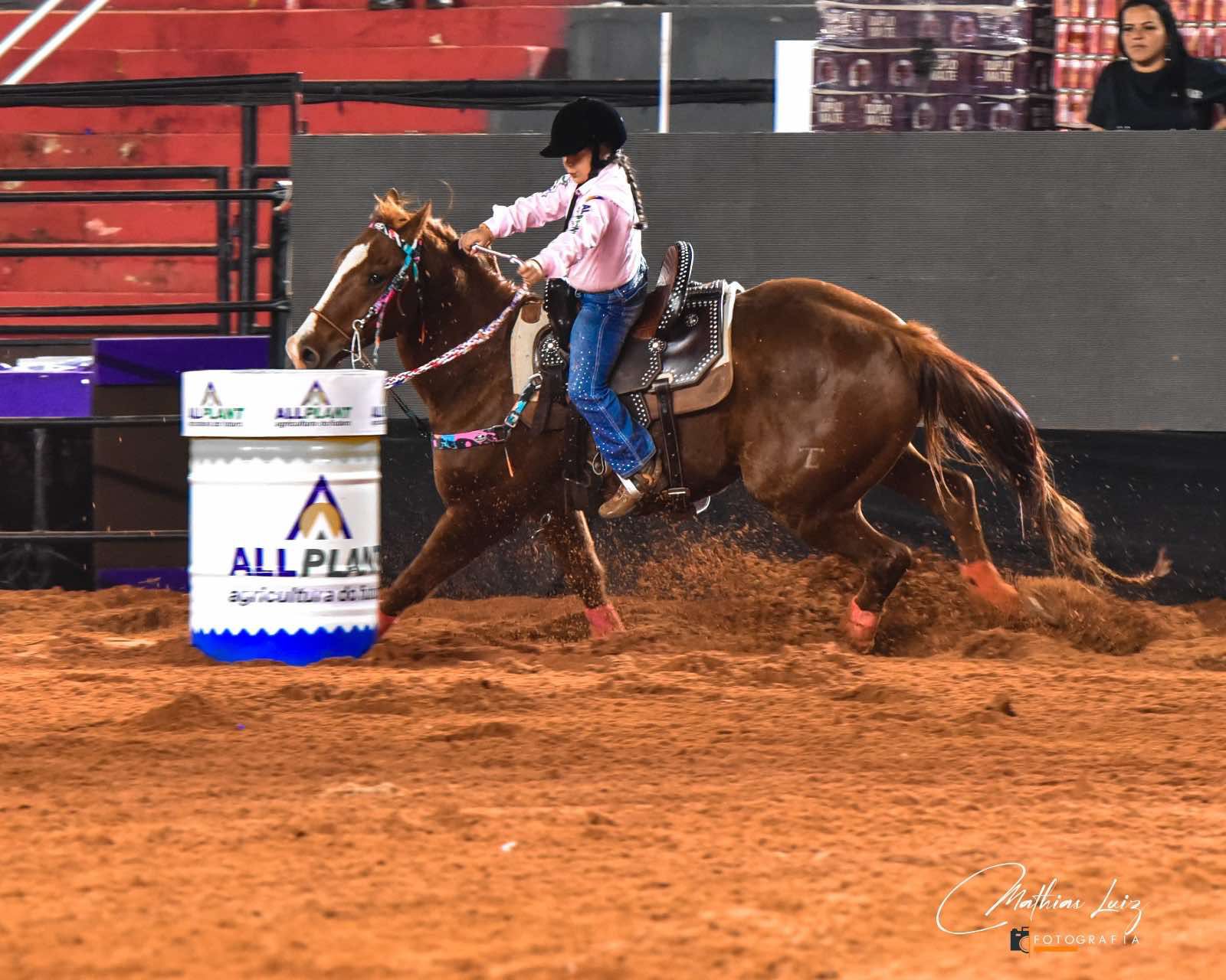 Imagem JPG, Provas equestres marcam segundo dia da Festa do Peão de Barretos