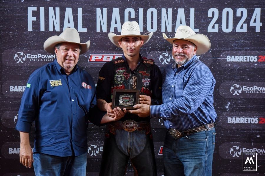 Vitor Manoel é o campeão da PBR Brazil pela Etapa Barretos (André Monteiro)