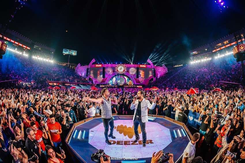 Imagem JPG, Zezé Di Camargo e Luciano, Luan Santana e João Bosco e Vinícius marcam sexta-feira na Festa do Peão de Barretos