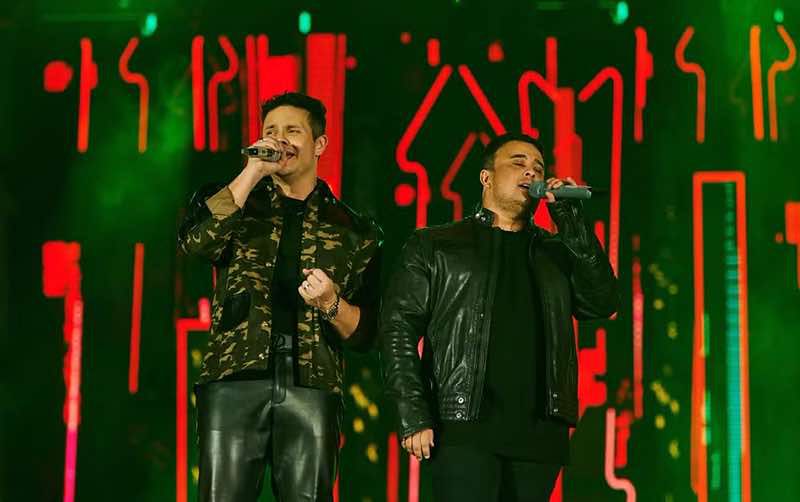 Imagem JPG, Matheus & Kauan adaptam repertório a pedido de fãs e fazem show com coral afinado em Ribeirão Preto, SP