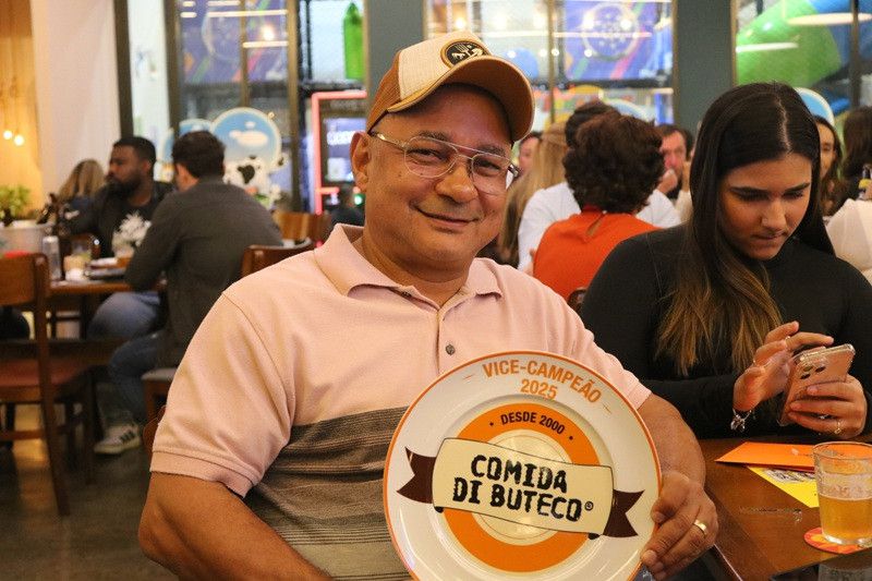 Jefferson França, proprietário do Bar do Jefferson, vice-campeão do Comida di Buteco 2025 em Ribeirão Preto-SP (Divulgação)
