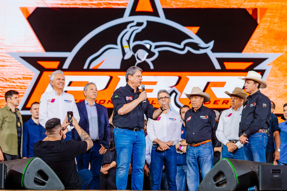 Governador Tarcísio comenta sobre obras para a região de Barretos (Alisson Demetrio)