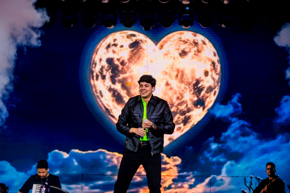 Léo Foguete (Thais Ministro)