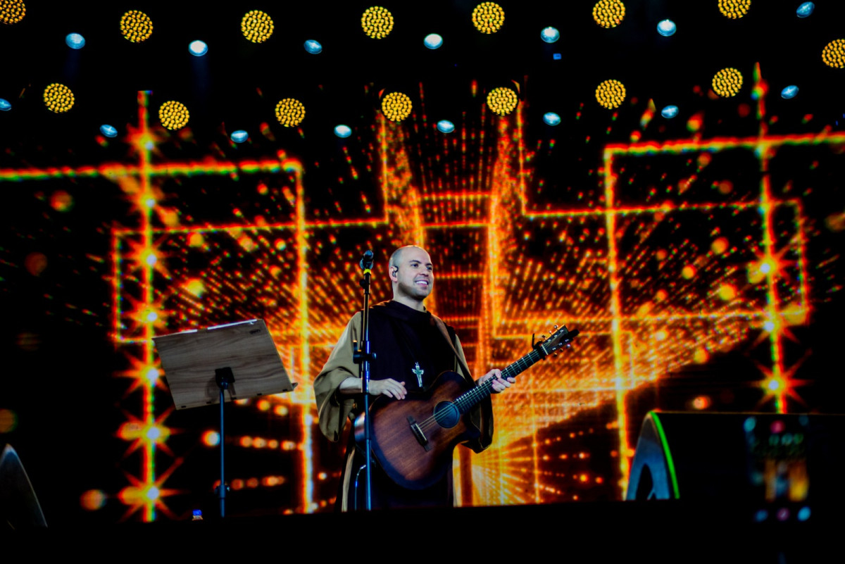 Frei Gilson na 70ª Festa do Peão de Barretos (Thais Ministro)