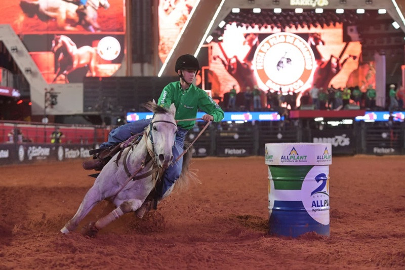 João Vicentini Prudente Correa, durante a prova cronometrada na arena da Festa do Peão de Barretos (André Monteiro)