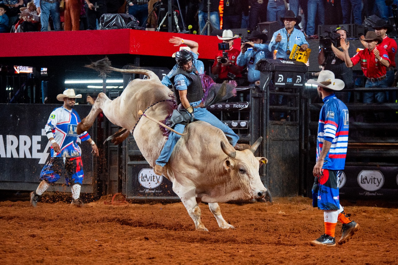 Imagem JPG, LNR revela campeão da final na Festa do Peão de Barretos realizada na noite de sábado, 30