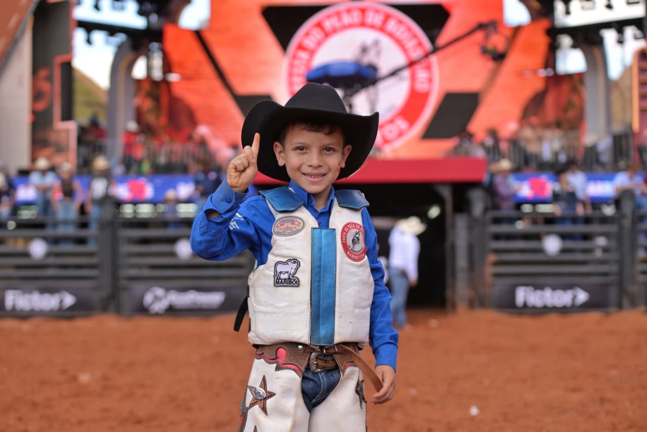 Imagem JPG, Barretense José Augusto conquista título do Rodeio em Carneiros na Festa do Peão de Barretos