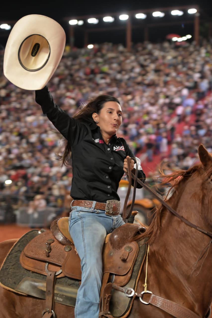 Imagem JPG, Riopretense é campeã do Breakaway Roping e conquista vaga no The American
