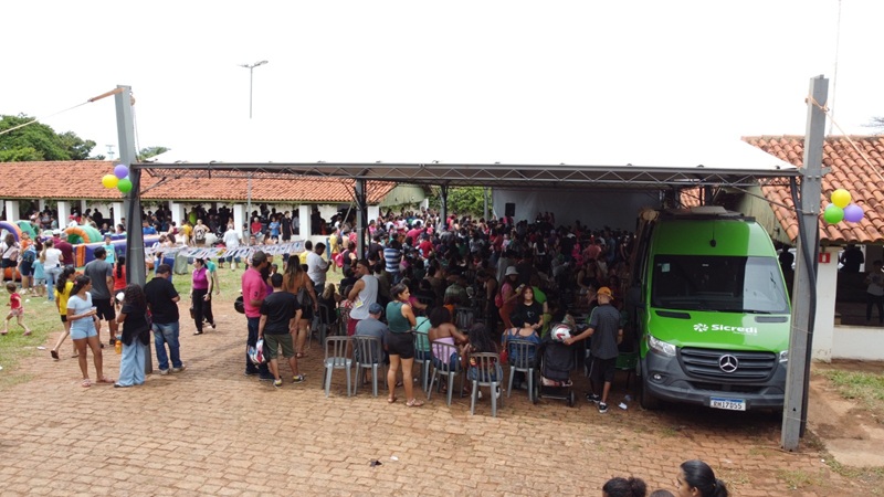 Imagem JPG, Sabadão Solidário leva centenas de famílias ao Recinto