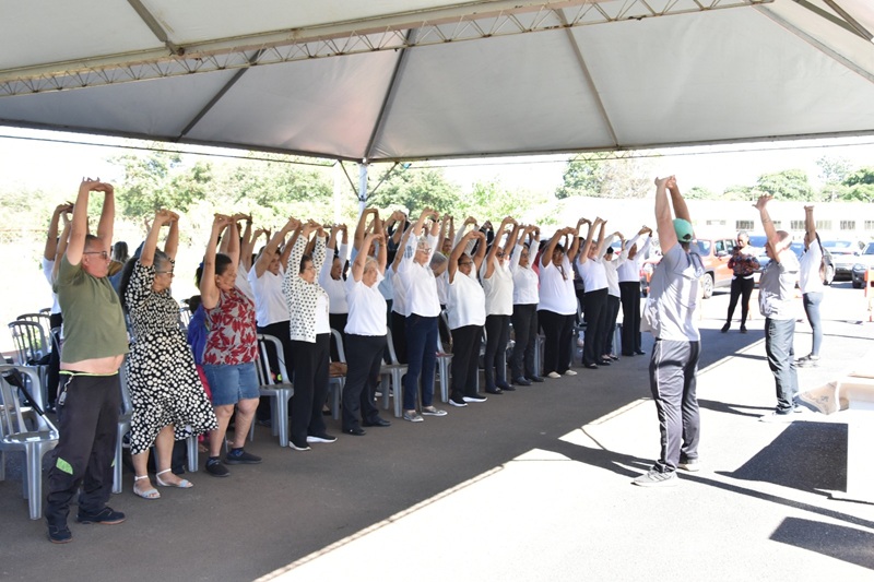 Imagem JPG, Mês do Idoso é celebrado com atividades esportivas, culturais e serviços de saúde