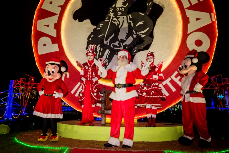 Imagem JPG, Parque do Peão de Barretos dá boas-vindas ao Natal com iluminação especial e queima de fogos