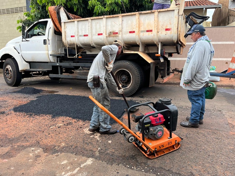 Imagem JPG, Secretaria de Obras segue com Operação Tapa-Buracos