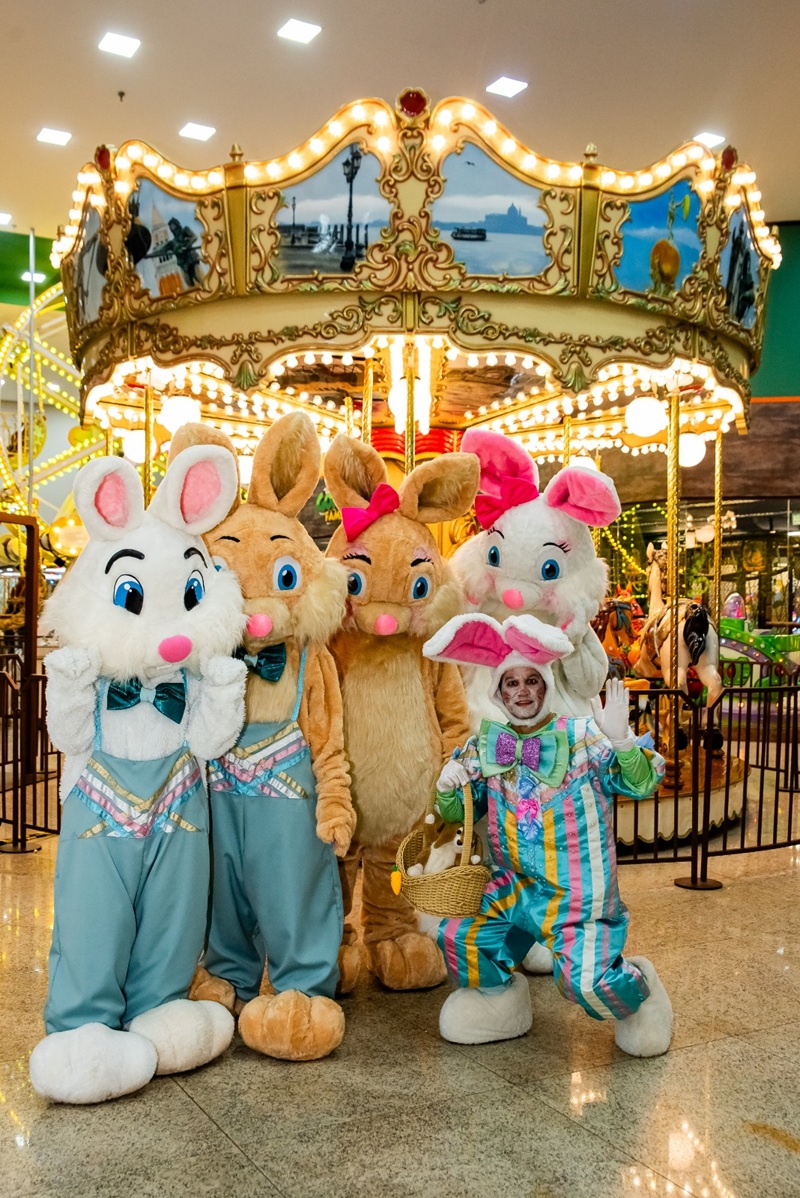 Chegada do Coelho no North Shopping abre a Páscoa em Barretos