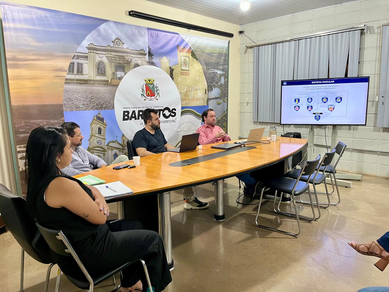 Prefeitura de Barretos realiza primeira reunião sobre a implantação do projeto-piloto “Smart Patrulha”