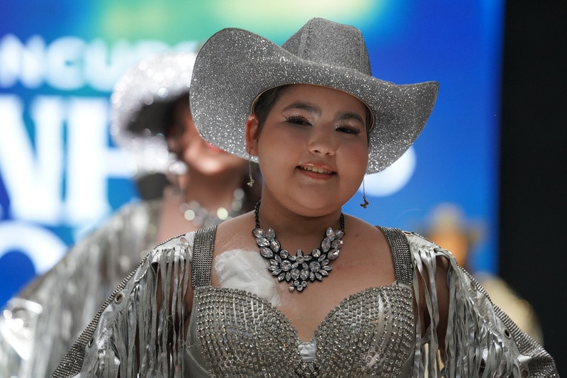 Rainha do Amor 2026: Anthonella Mercado Bustillo — natural de Santa Cruz (Bolívia) ()