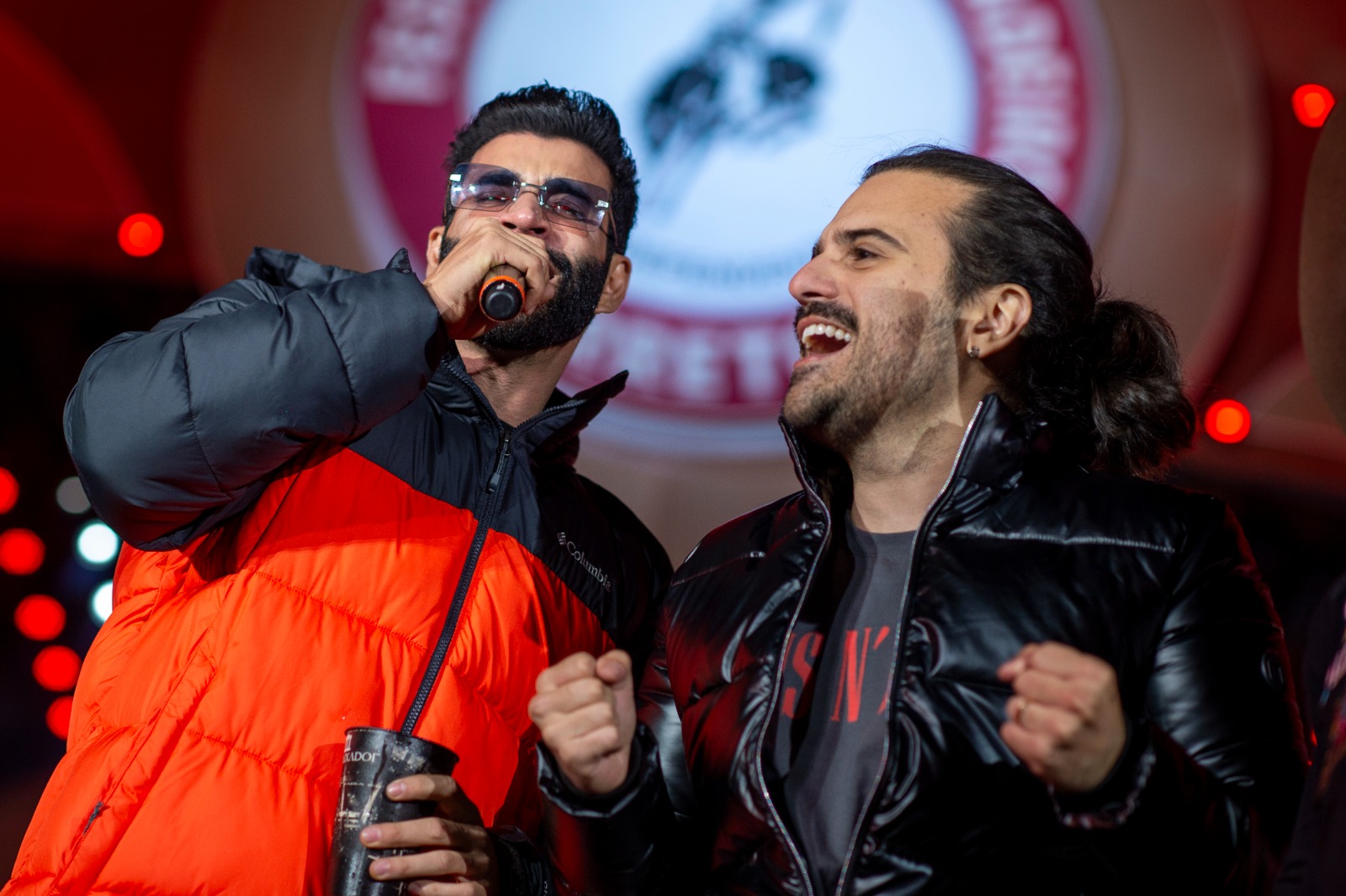 Após show na Arena, Gusttavo Lima circula pelo Parque do Peão e faz participação no Palco Amanhecer