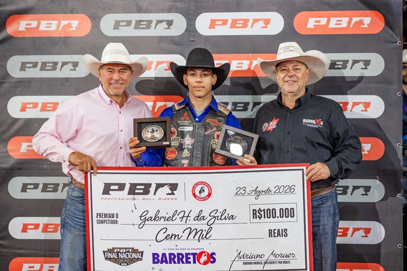 Gabriel Henrique da Silva é campeão da etapa Barretos da PBR Brazil