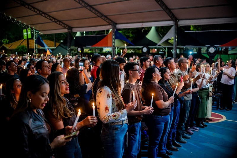 Missa aconteceu no Rancho do Peãozinho  (Thais Ministro)